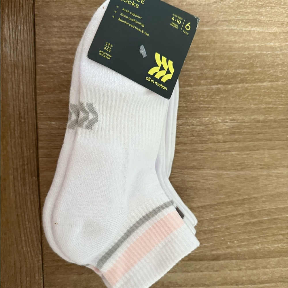 NWT! All in Motion women’s striped athletic Ankle Socks